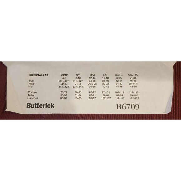 Misses/Women's Close Fitting Tops Butterick Sewing Pattern B6709, Plus Size - Picture 4 of 5